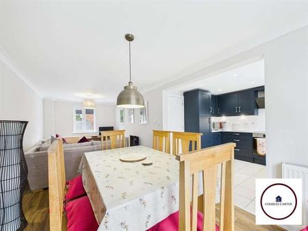 Greenacre Way, Bishops Cleeve, GL52 - Photo 2