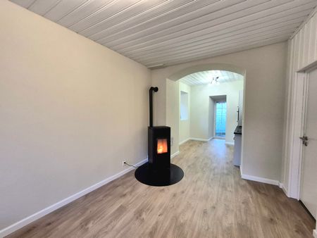 APPARTEMENT 2PCES AVEC CACHET REFAIT A NEUF - Photo 2