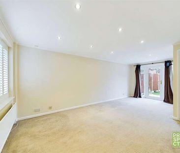 Charterhouse Close, Bracknell, Berkshire, RG12 - Photo 2