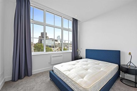 West Smithfield, London, EC1A 9HX - Photo 5