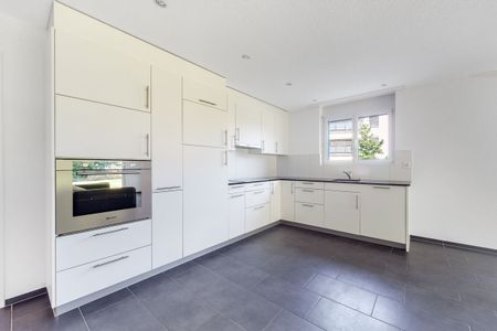Beautiful corner apartment on the ground floor - Photo 2