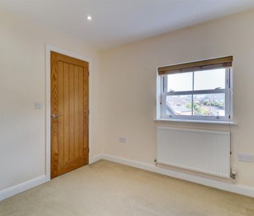 2 BED End of terrace house To rent - Photo 3