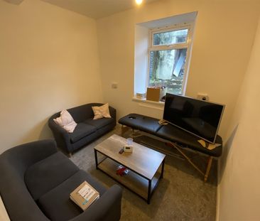 Room For Rent Cardiff Road, Pontypridd - Photo 1