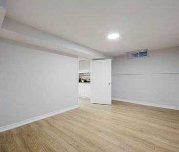 1 Bedroom appartment in the basement for rent - Photo 2