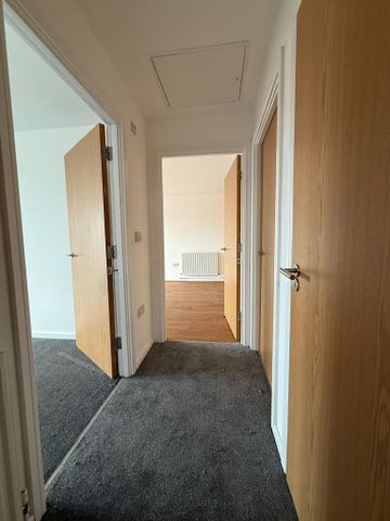 2 bedroom flat to rent - Photo 3