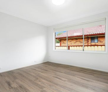 Modern Family Home with Spacious Living in a Quiet Cul-de-Sac. - Photo 6