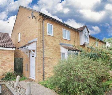 3 bedroom end of terrace house to rent - Photo 2