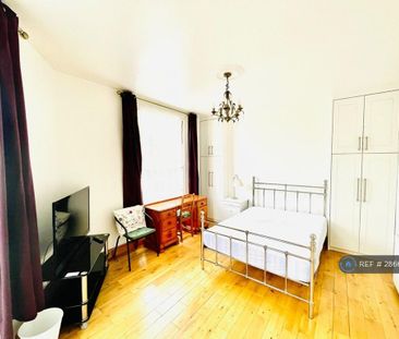 3 bedroom maisonette to rent - Photo 4