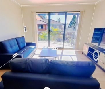 3 bed 2 bath*35 - Photo 2