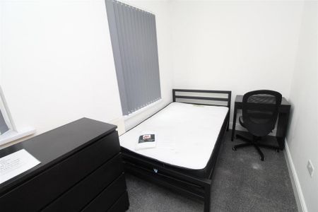 7 bedroom house to rent - Photo 4