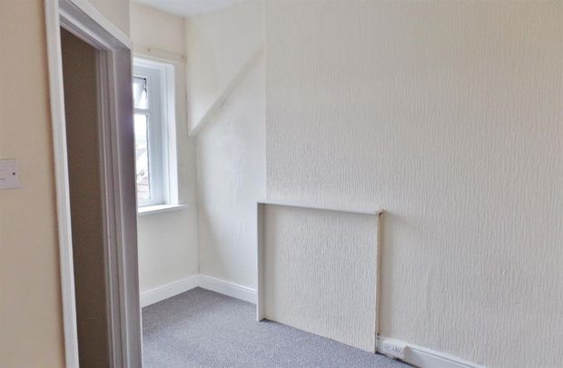 Taff Embankment, Cardiff - Photo 1