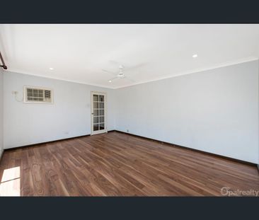 154 Currie Street, Warnbro, WA 6169 - Photo 2
