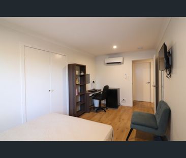8 Sir Fred Schonell Drive, St Lucia, Qld 4067 - Photo 4