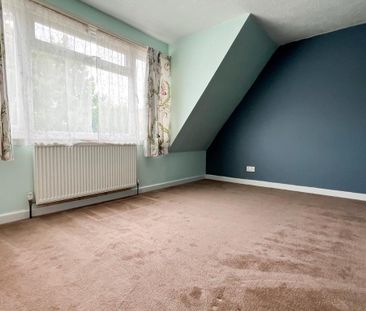 4 bedroom semi-detached house to rent - Photo 2