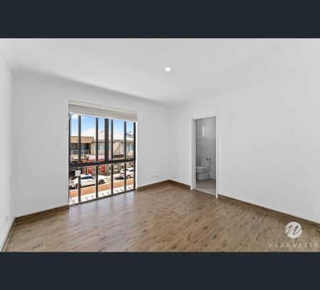 4/147 Canna Drive, Canning Vale, WA 6155 - Photo 2