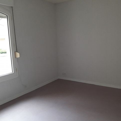 Location Maison 4 pièces 93 m² Velles - Photo 1