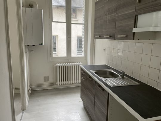 Location Appartement 3 pièces 63m² CHATELLERAULT 86100 - Photo 1