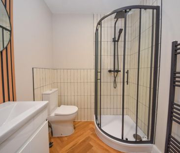 1 bed Room for Rent - Photo 2