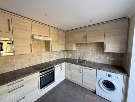 2 bedroom end of terrace house to rent - Photo 5