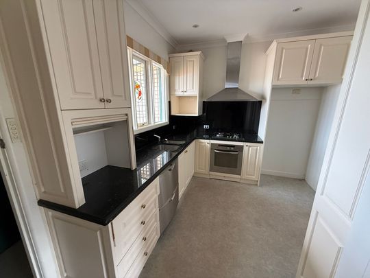 3 Bedroom Home!! - Photo 1