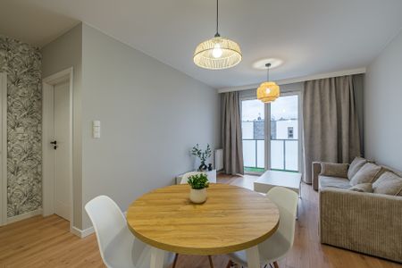 Słoneczne mieszkanie dwupokojowe z balkonem i miejscem postojowym - Zdjęcie 4