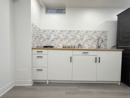 For Lease - 4894 Yorkshire Avenue Unit# Basement, Mississauga, Ontario - Photo 5