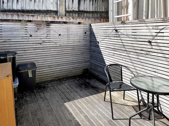 City living on the Terrace - Photo 1