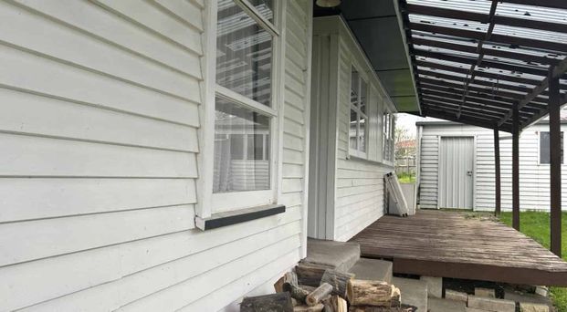 Three bedroom home - Photo 1