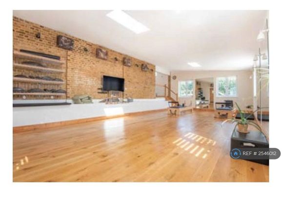 4 bedroom detached house to rent - Photo 1