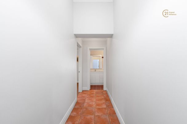 Location Location Location &commat; &dollar;760 Per Week - Photo 1