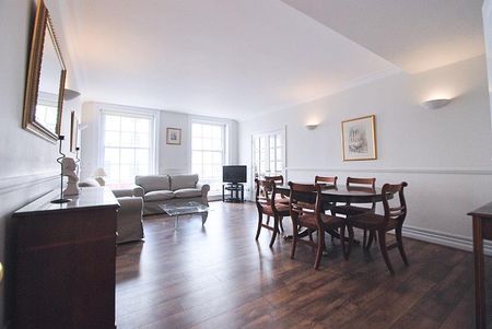 York Place Mansions, Bickenhall Street, Marylebone, London W1U - Photo 2