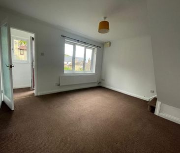 2 bedroom House To Let - Photo 4