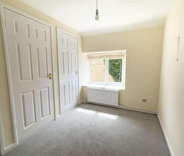 Station Road, Brize Norton, Carterton, Oxfordshire, OX18 - Photo 4