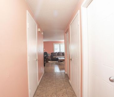 For Lease - 78 Grandridge Crescent, Guelph, Ontario - Photo 2