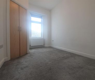 2 bedroom townhouse to rent - Photo 4
