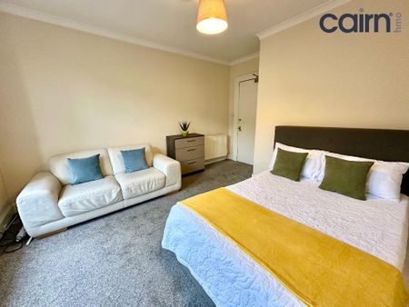 3 bedroom flat to rent - Photo 2