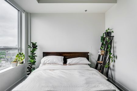 Carnaby Lofts 20 , #1908 - Photo 4