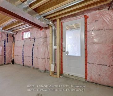 For Lease - 35 Peter Hogg Court, Whitby, Ontario - Photo 4