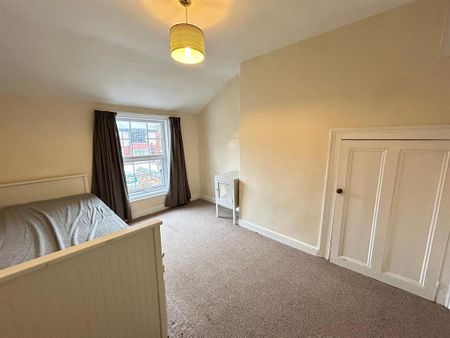 3 bedroom terraced house to rent - Photo 3