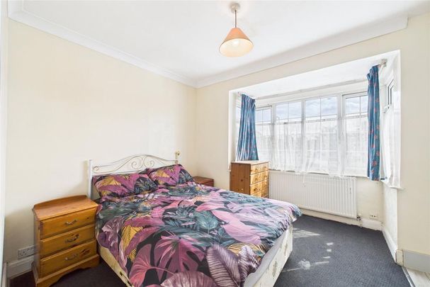 1 bedroom in a house share to rent - Photo 1