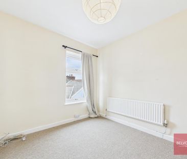 3 bedroom end of terrace house to rent - Photo 5