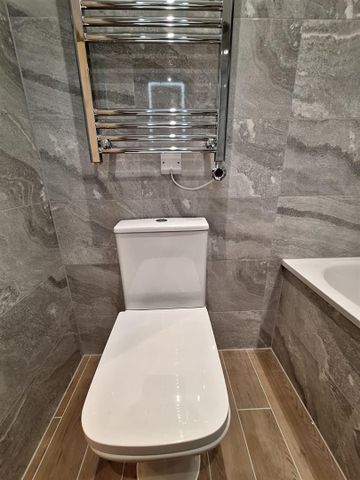 Spur Road, London N15 - Photo 5