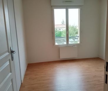Location Appartement 3 pièces 69m² BUXEROLLES 86180 - Photo 4
