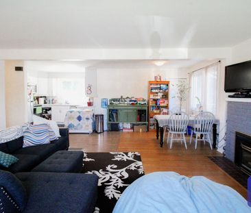 2-5 Dale St, Kingston, ON K7M 4H9 - Photo 2