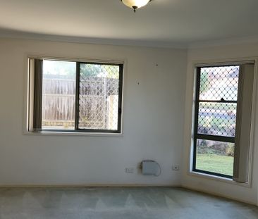 29 Lake Eyre Crescent, Parkinson QLD 4115 - House For Rent | Domain - Photo 3