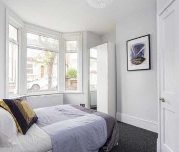 1 bedroom in a house share to rent - Photo 4