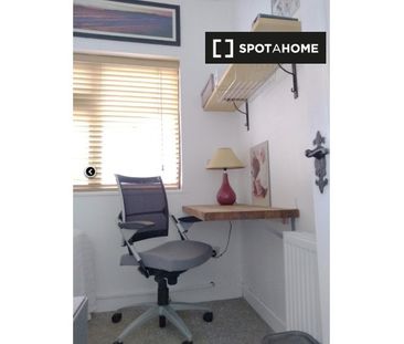 Room in a 2-Bedroom apartment for rent in Ballygall, Dublin - Photo 3