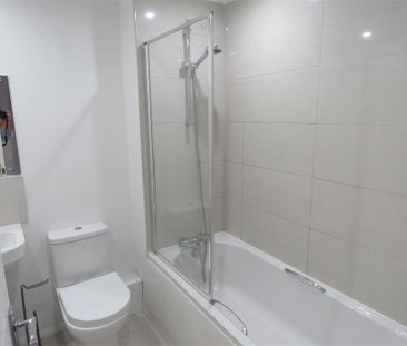 Property to rent - Photo 3