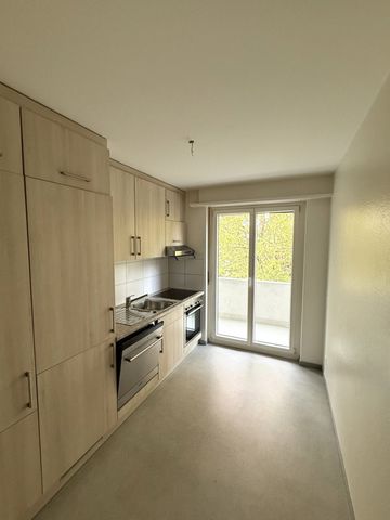Attraktive 3-Zimmer-Wohnung an bevorzugter Lage in Reinach - Photo 2