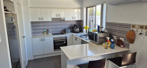 Deception Bay - Photo 1